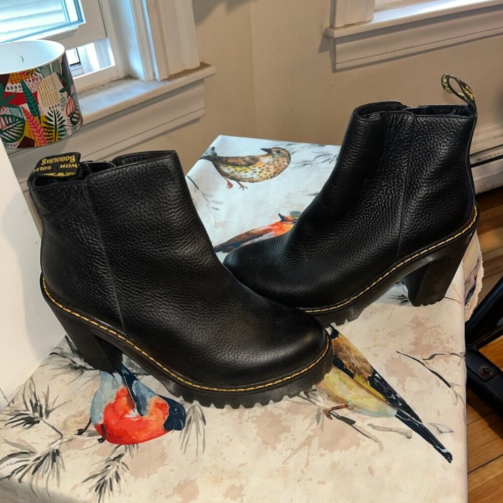 Dr. Martens MAGDALENA Black Chunky Heels Ankle Leather Boots